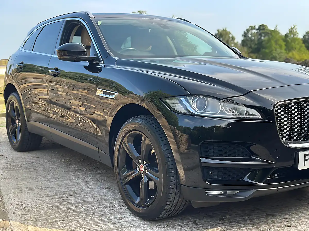Used 2017 Jaguar F-Pace Prestige Black - Front View