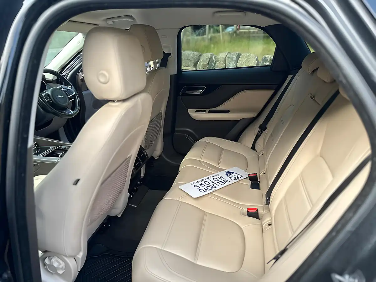 Used 2017 Jaguar F-Pace Prestige Black - Interior and Exterior details 7
