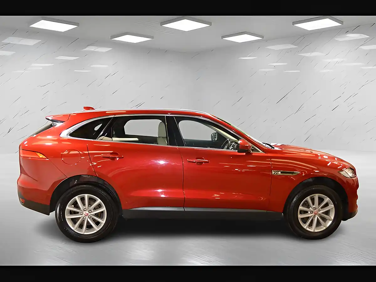 Used 2017 Jaguar F-Pace Prestige Firenze Red - Interior and Exterior details 9