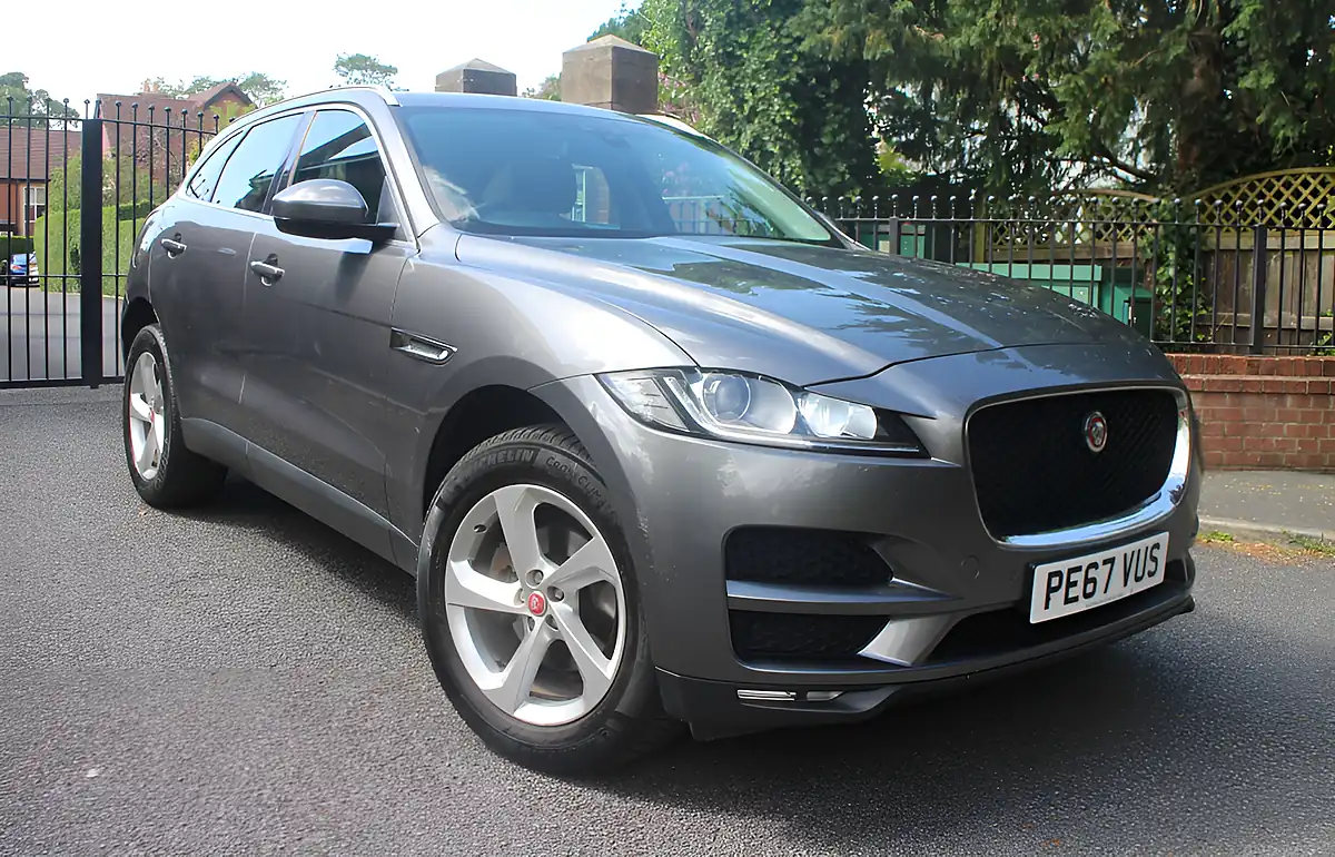Used 2017 Jaguar F-Pace Prestige Grey - Front View