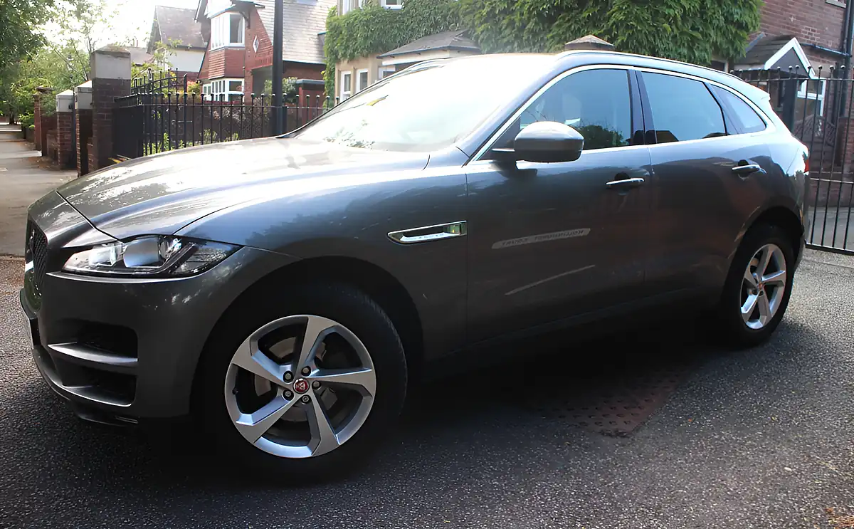 Used 2017 Jaguar F-Pace Prestige Grey - Interior and Exterior details 3