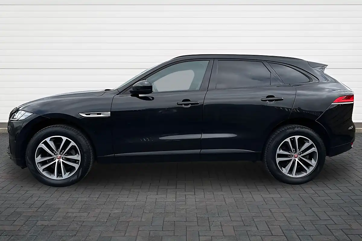 Used 2017 Jaguar F-Pace R-Sport Black - Interior and Exterior details 6