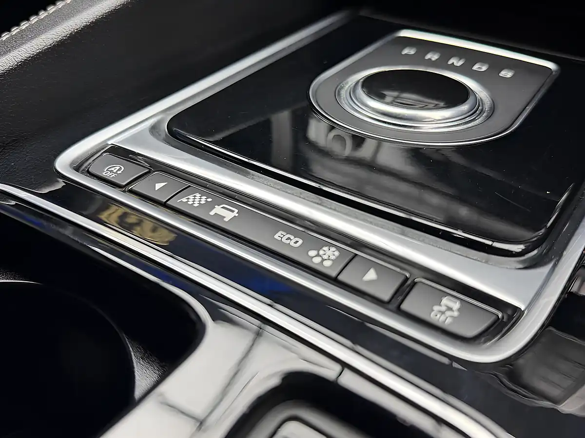 Used 2017 Jaguar F-Pace R-Sport Black - Interior and Exterior details 16