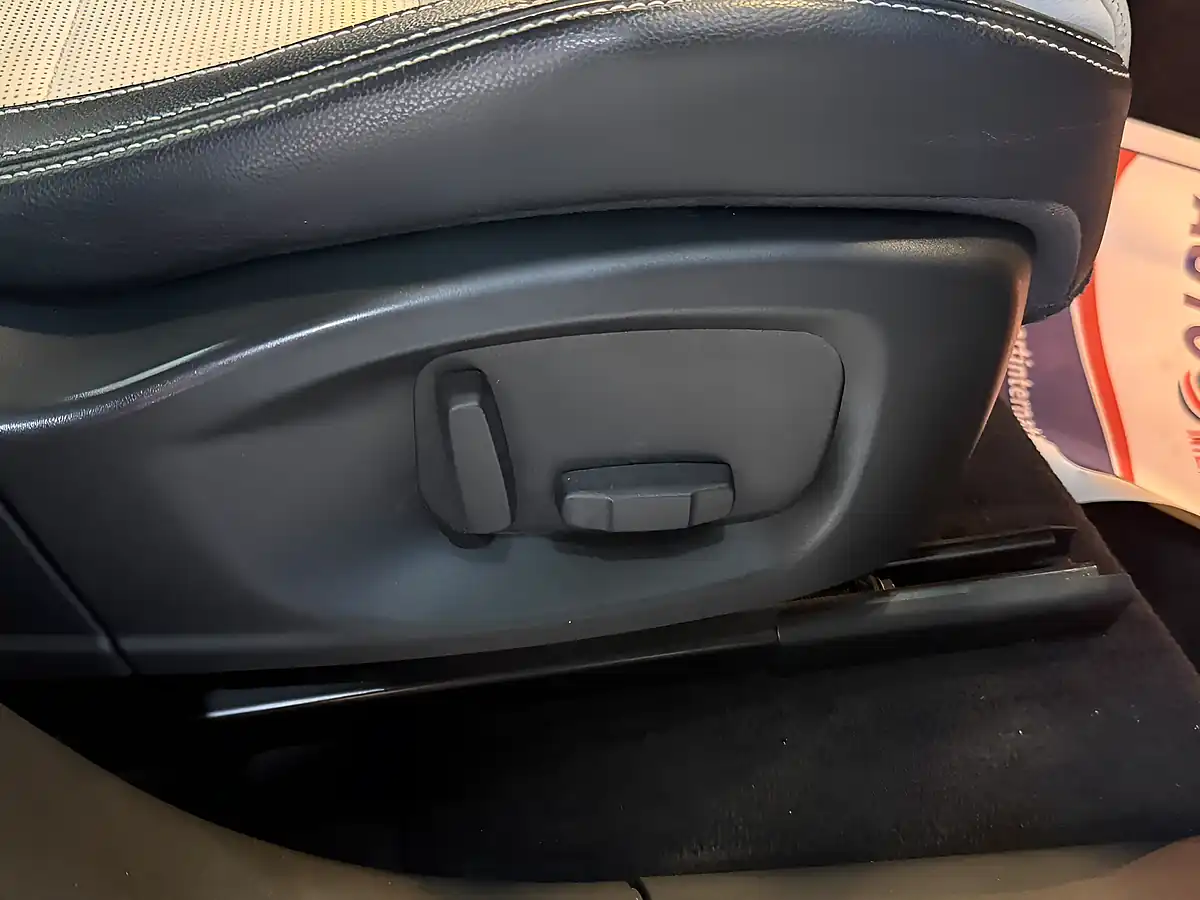 Used 2017 Jaguar F-Pace R-Sport Black - Interior and Exterior details 15