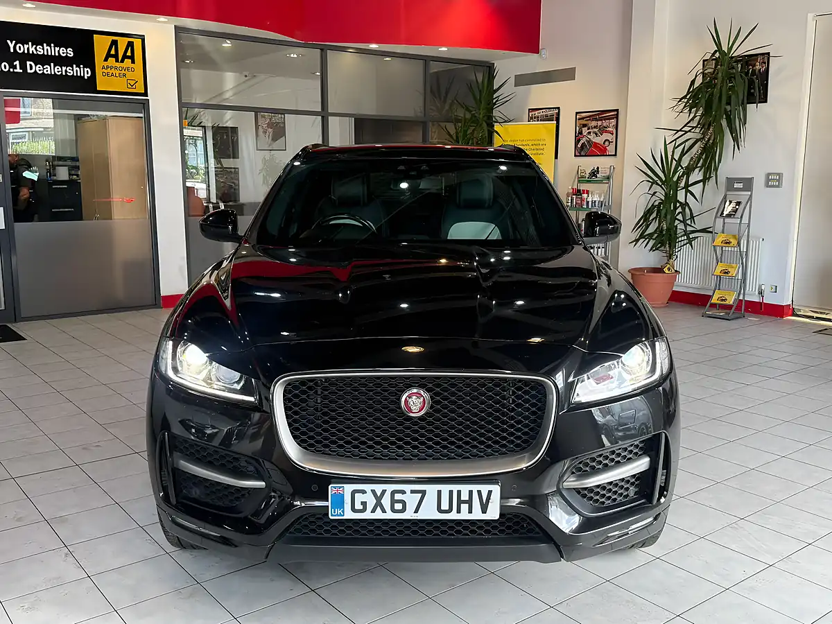 Used 2017 Jaguar F-Pace R-Sport Black - Interior and Exterior details 4