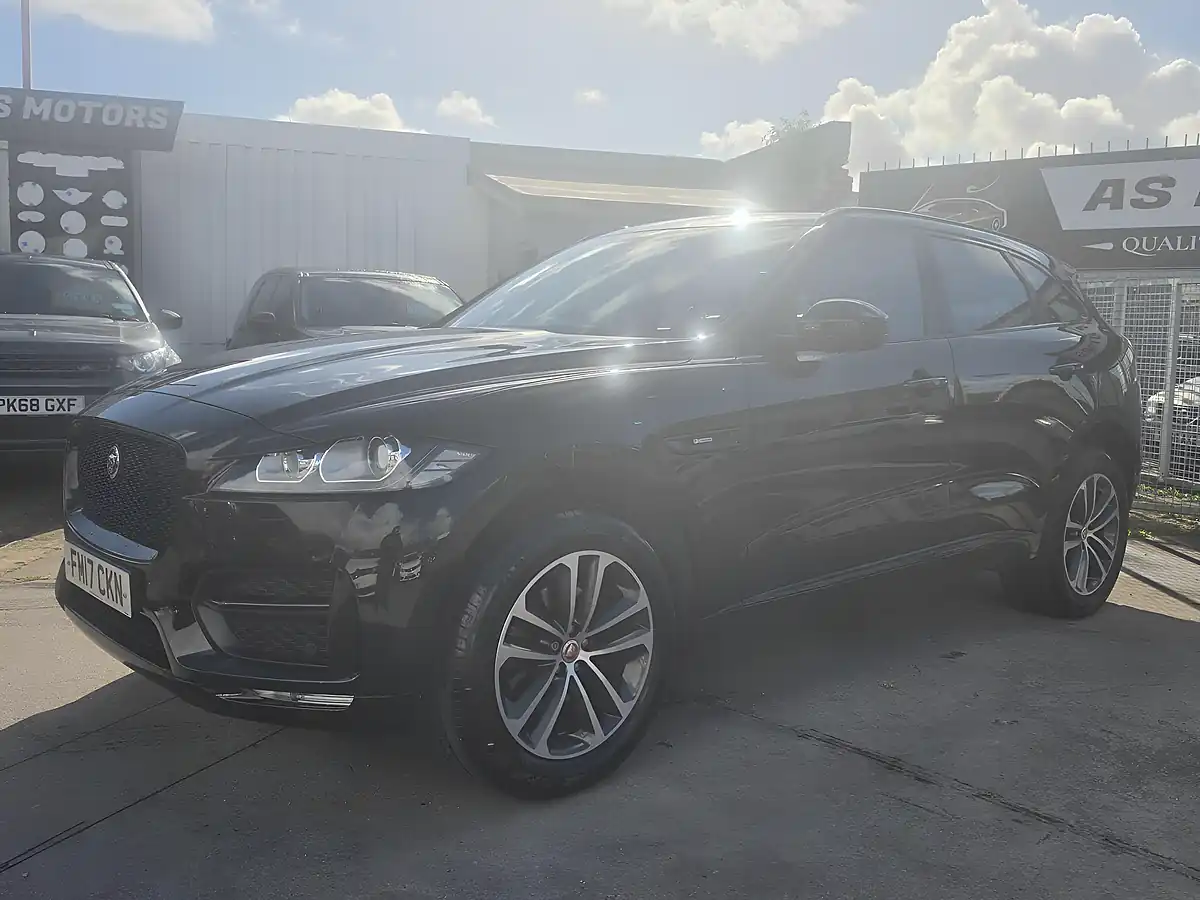 Used 2017 Jaguar F-Pace R-Sport Black - Interior and Exterior details 3