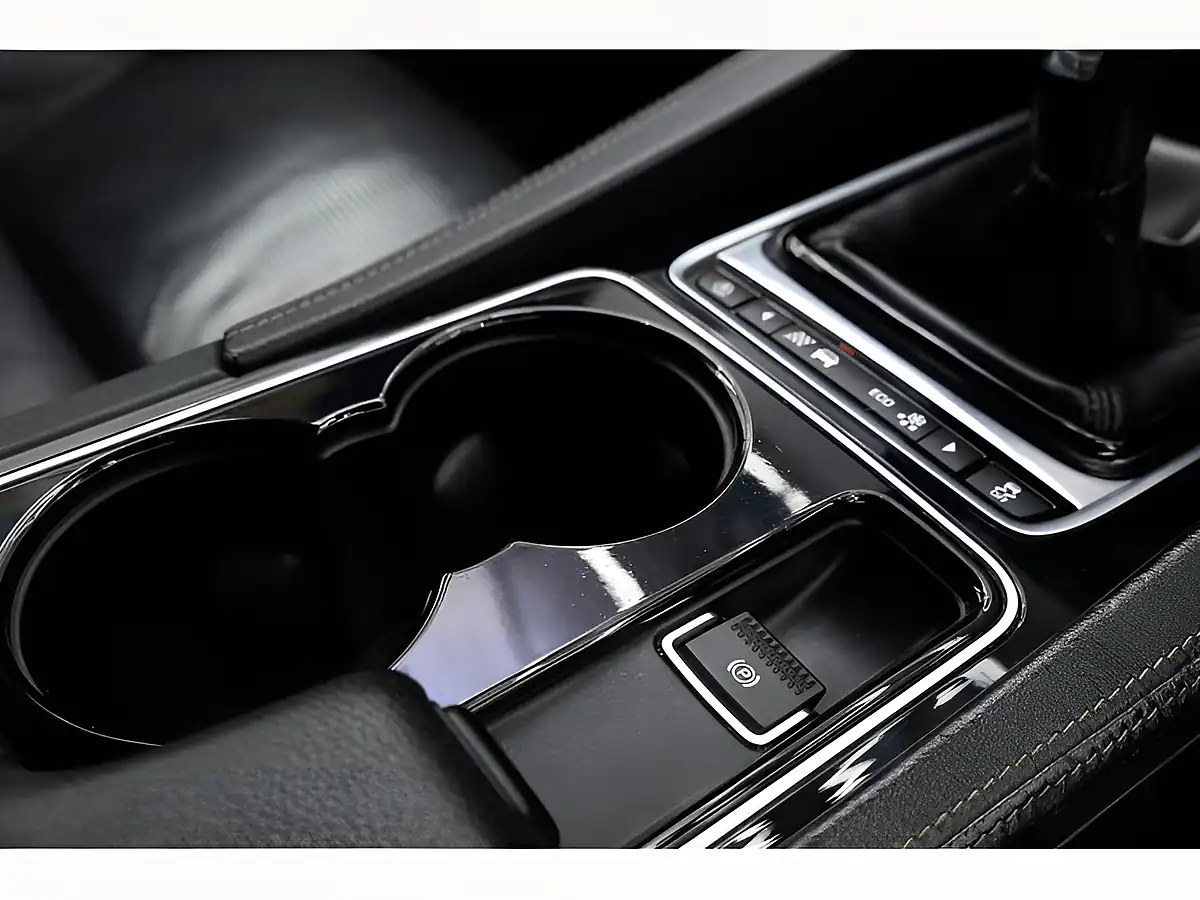 Used 2017 Jaguar F-Pace R-Sport Blue - Interior and Exterior details 16