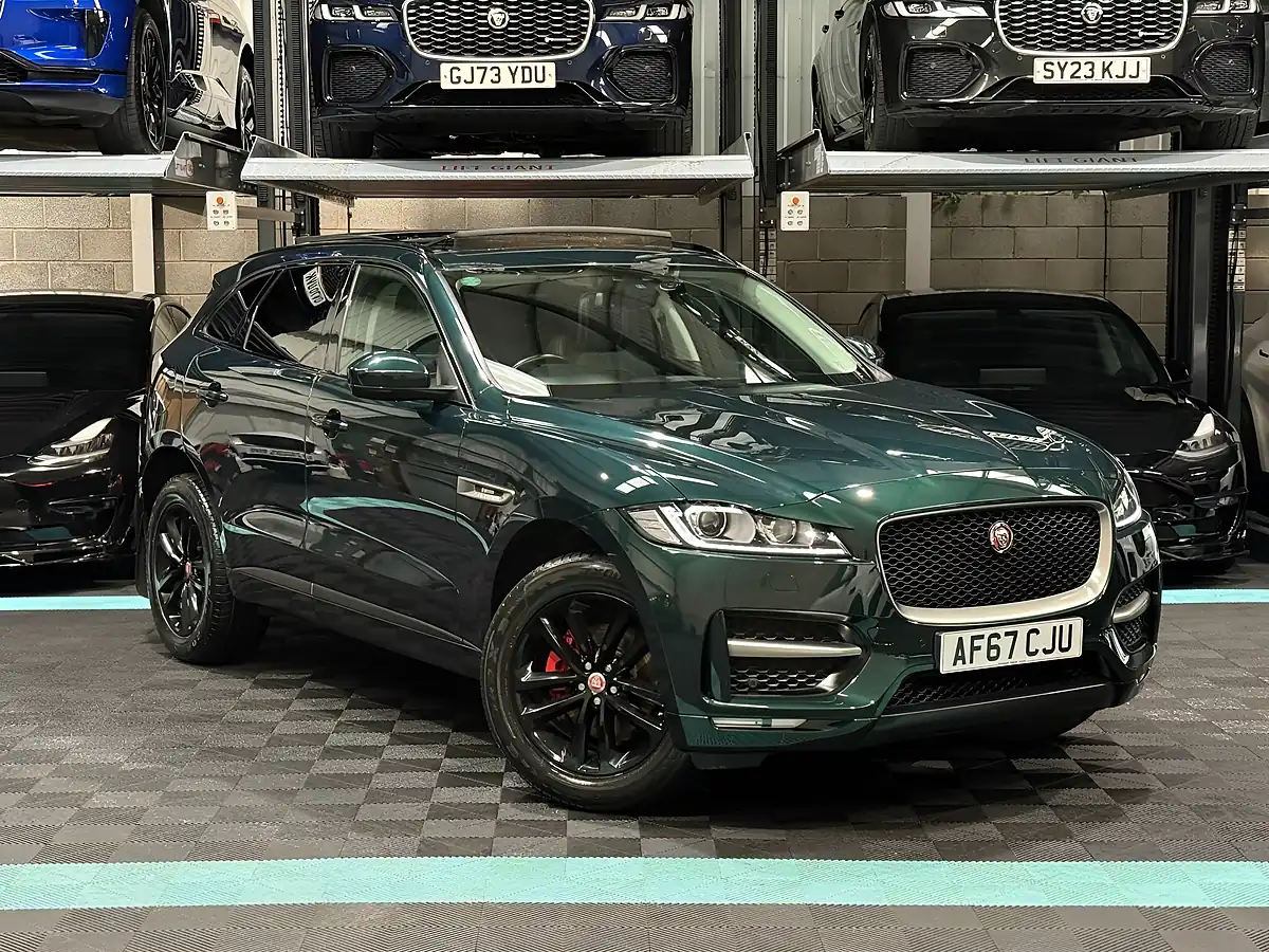Used 2017 Jaguar F-Pace R-Sport British Racing Green - Front View