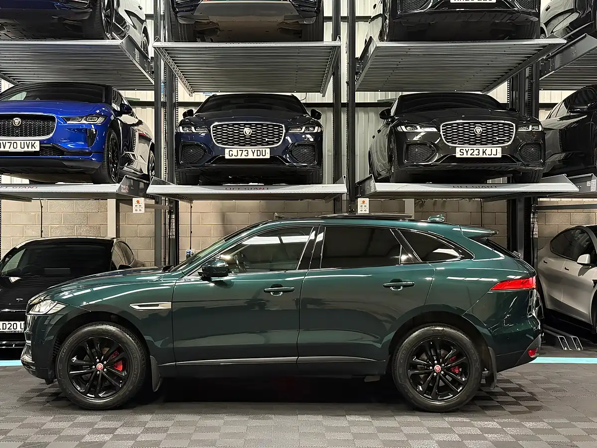 Used 2017 Jaguar F-Pace R-Sport British Racing Green - Interior and Exterior details 6