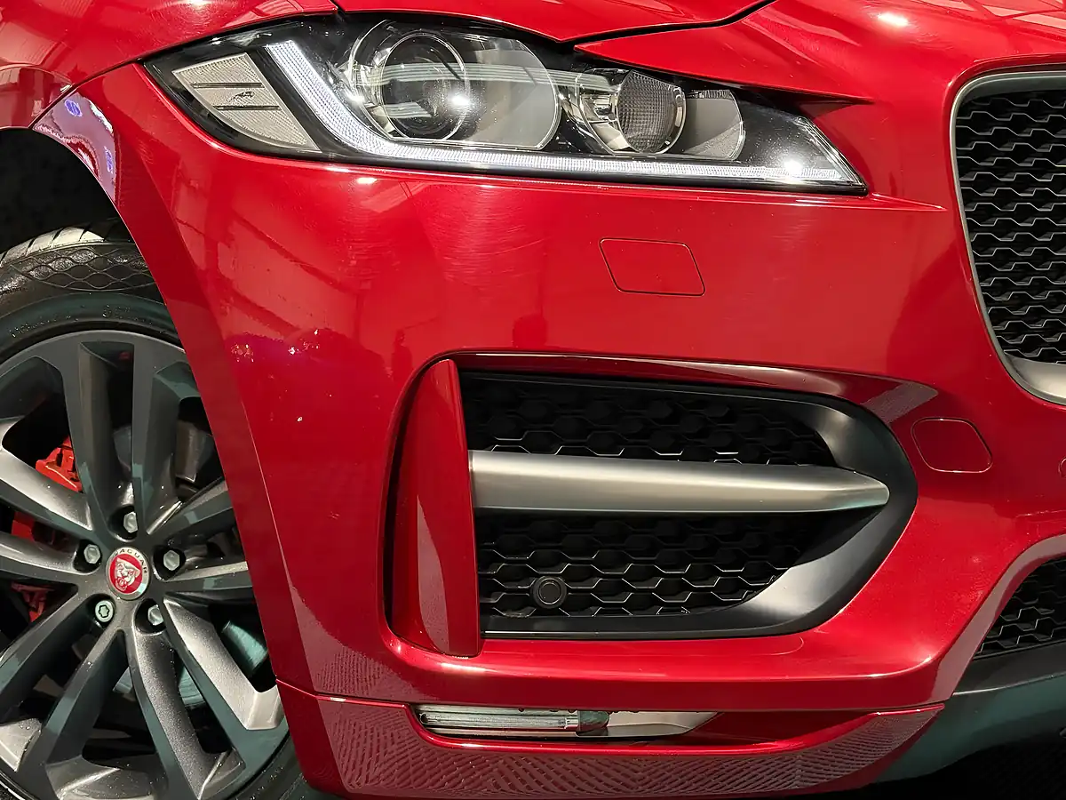 Used 2017 Jaguar F-Pace R-Sport Red - Interior and Exterior details 11