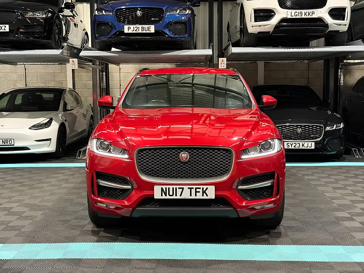 Used 2017 Jaguar F-Pace R-Sport Red - Interior and Exterior details 4