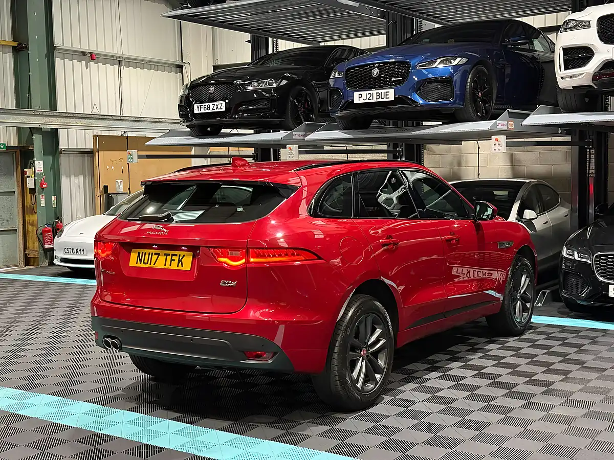 Used 2017 Jaguar F-Pace R-Sport Red - Interior and Exterior details 9
