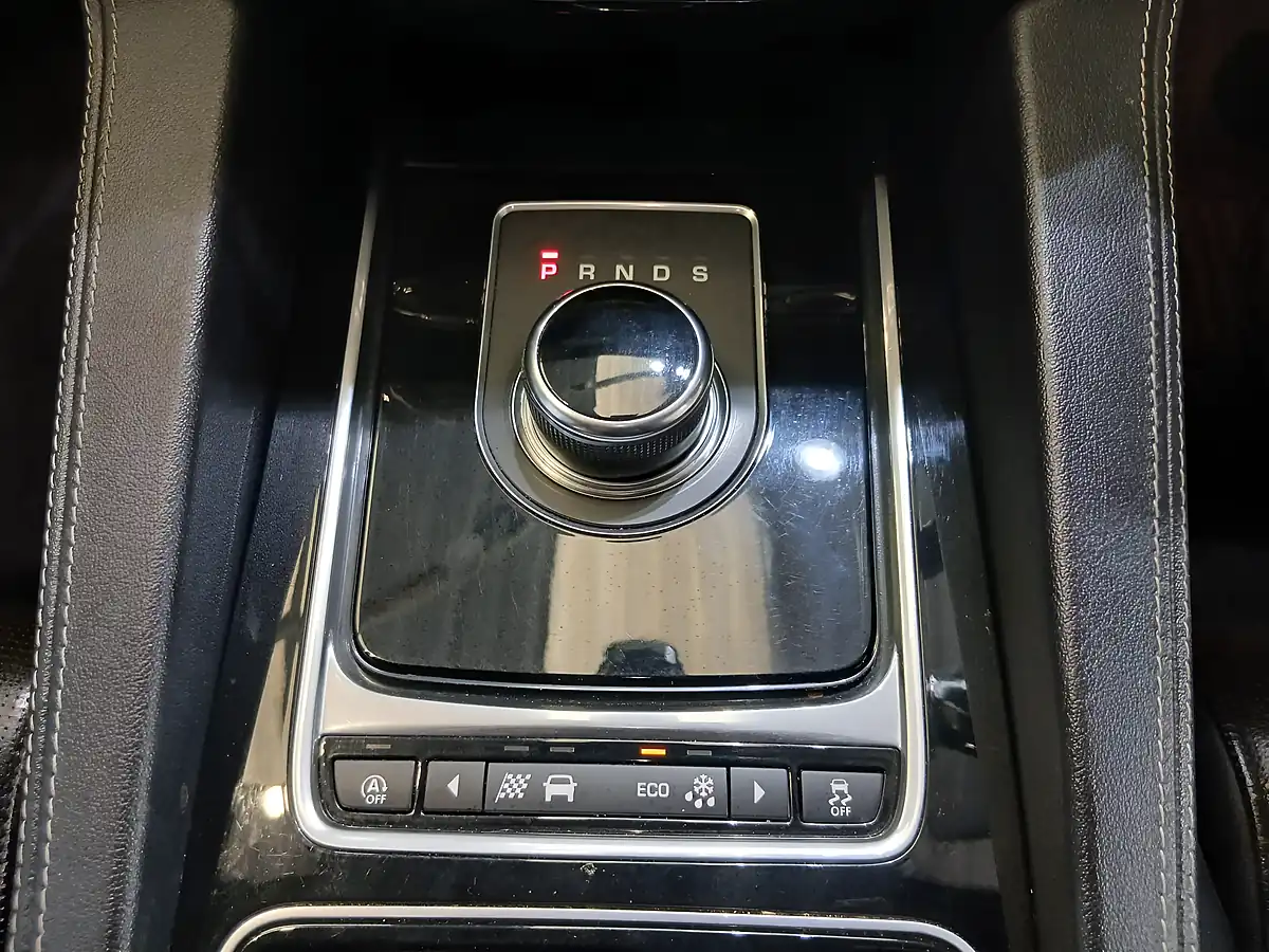 Used 2017 Jaguar F-Pace R-Sport Red - Interior and Exterior details 17