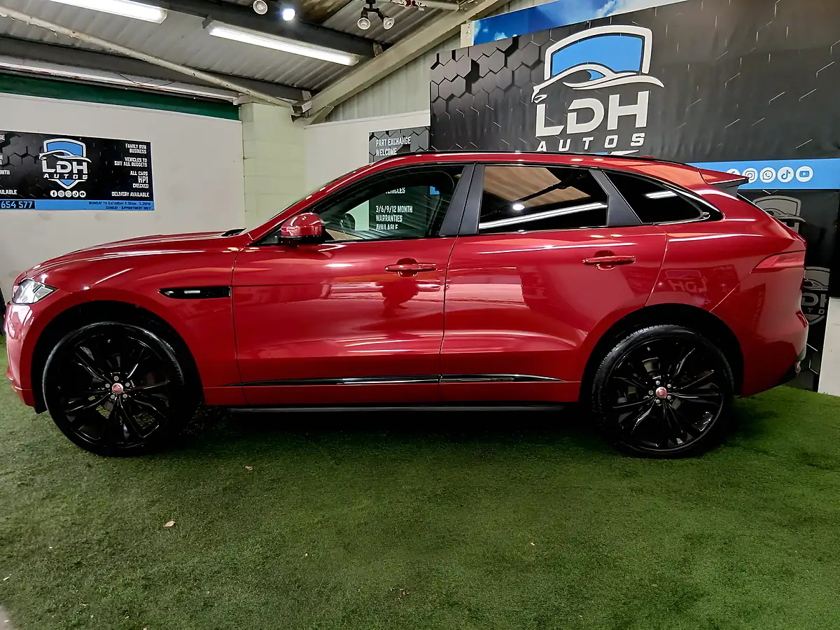 Used 2017 Jaguar F-Pace R-Sport Red - Interior and Exterior details 6