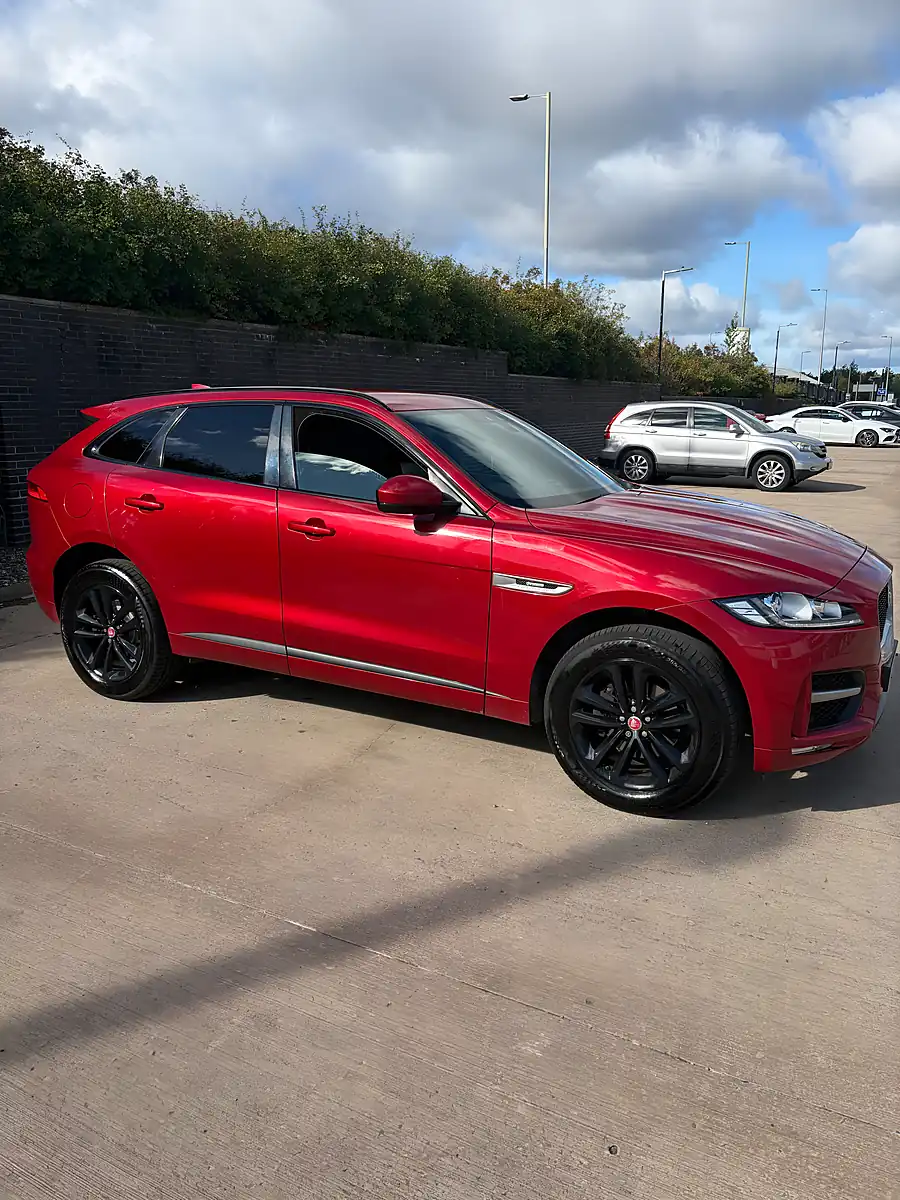 Used 2017 Jaguar F-Pace R-Sport Red - Interior and Exterior details 5