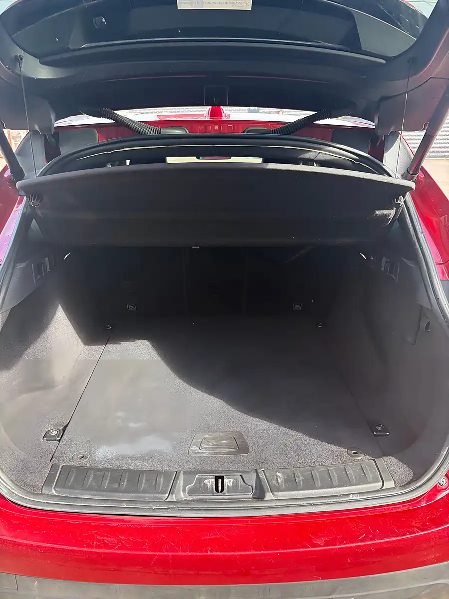 Used 2017 Jaguar F-Pace R-Sport Red - Interior and Exterior details 7