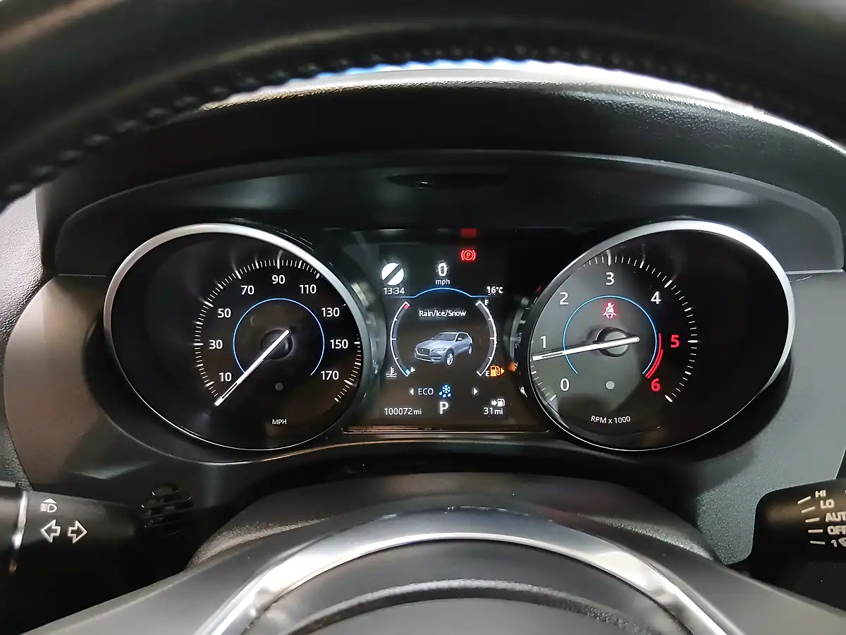 Used 2017 Jaguar F-Pace R-Sport Red - Interior and Exterior details 17