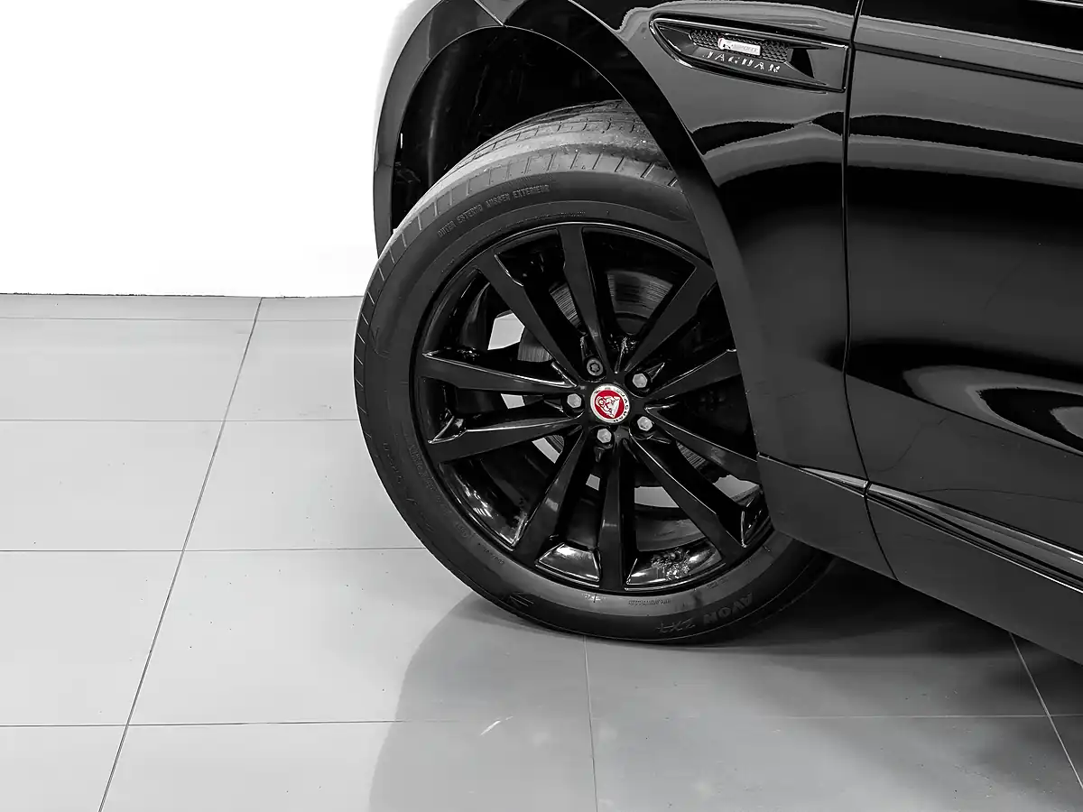 Used 2017 Jaguar F-Pace R-Sport Santorini Black - Interior and Exterior details 10