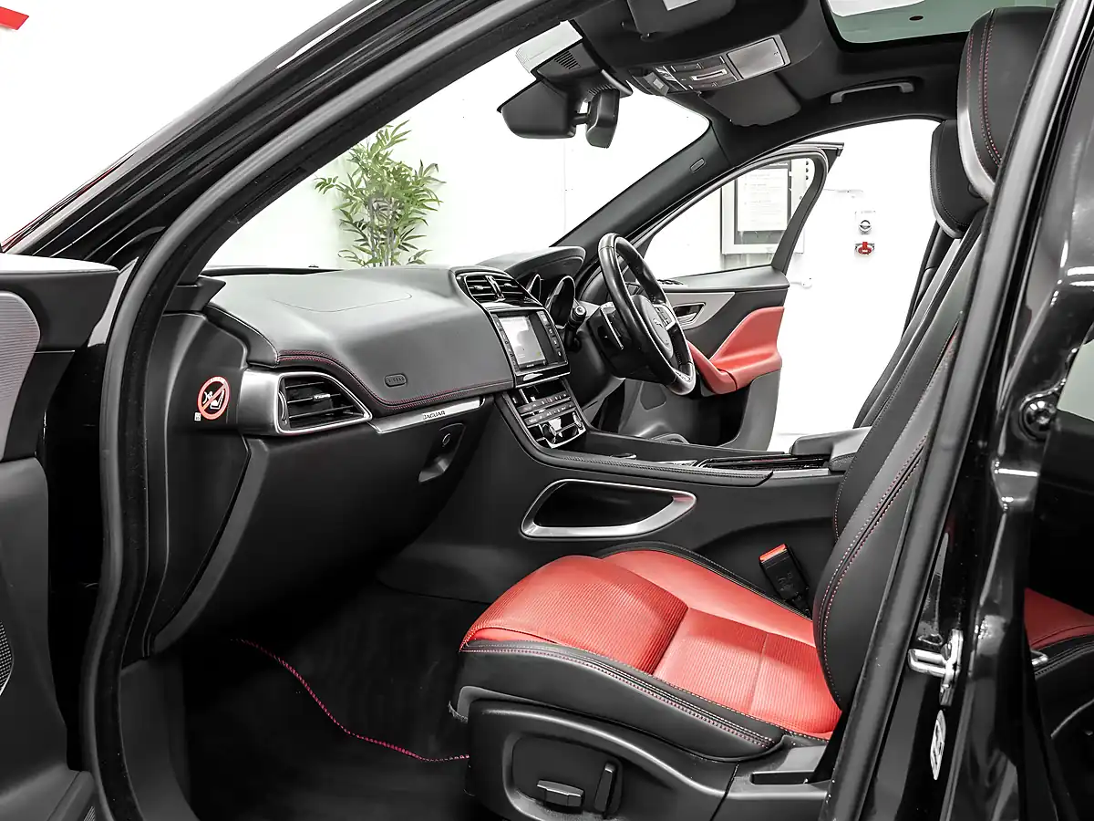 Used 2017 Jaguar F-Pace R-Sport Santorini Black - Interior and Exterior details 13
