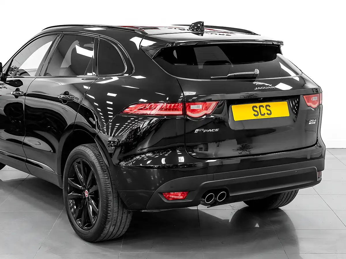 Used 2017 Jaguar F-Pace R-Sport Santorini Black - Interior and Exterior details 8
