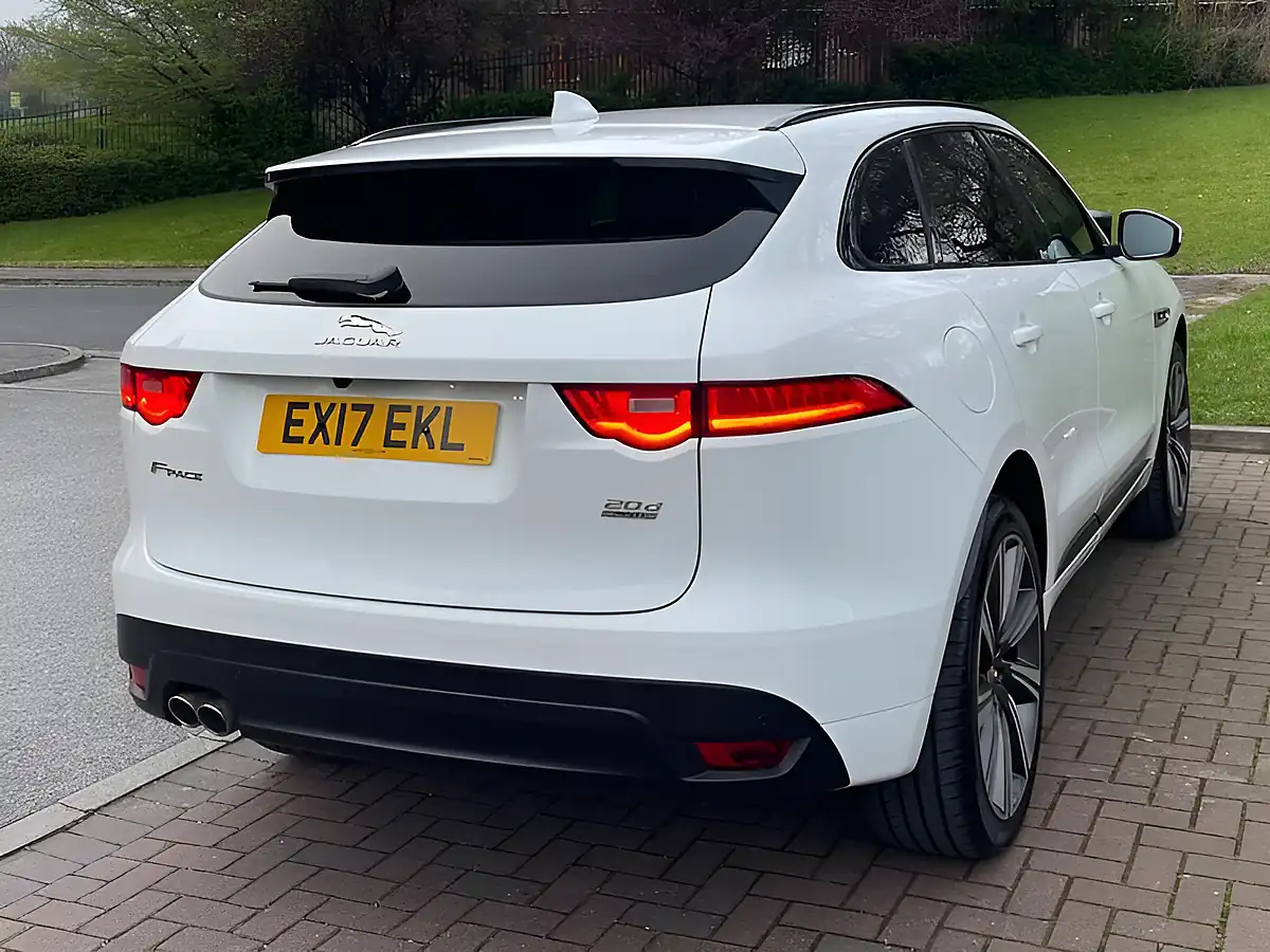 Used 2017 Jaguar F-Pace R-Sport White - Interior and Exterior details 15