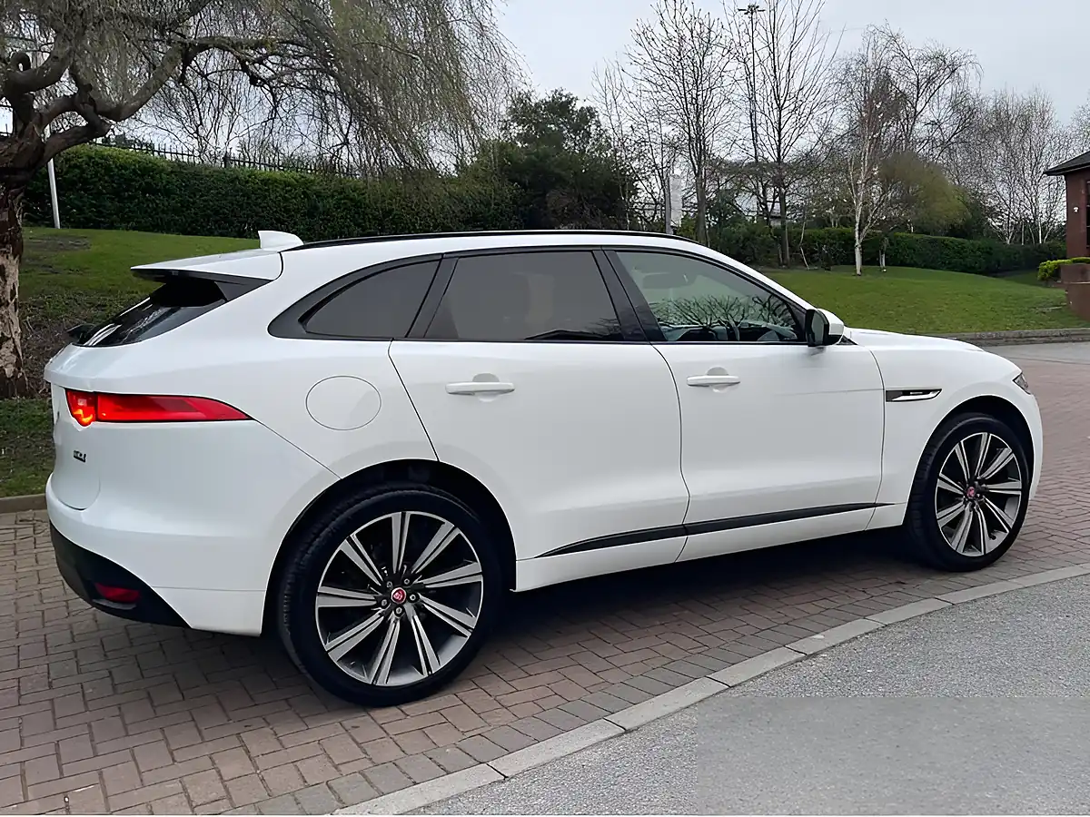 Used 2017 Jaguar F-Pace R-Sport White - Interior and Exterior details 19