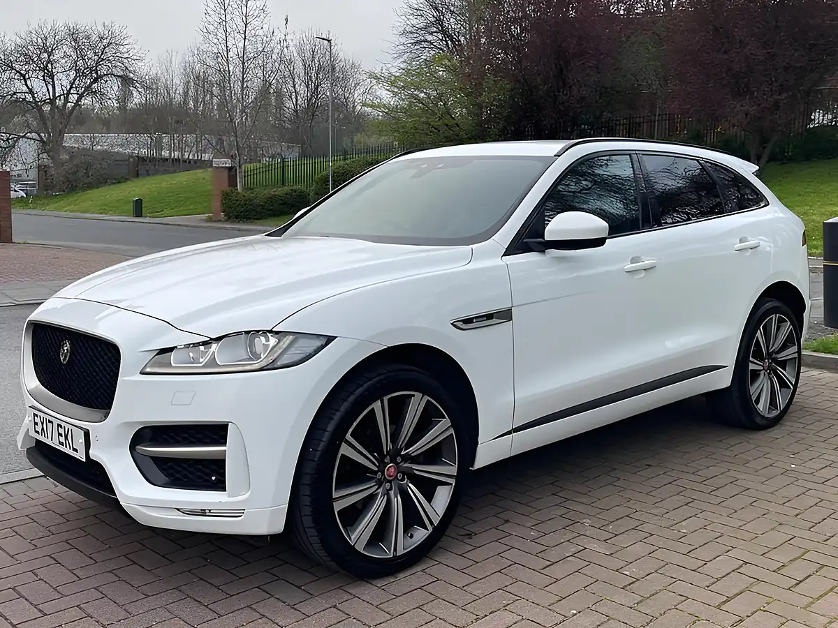 Used 2017 Jaguar F-Pace R-Sport White - Interior and Exterior details 3