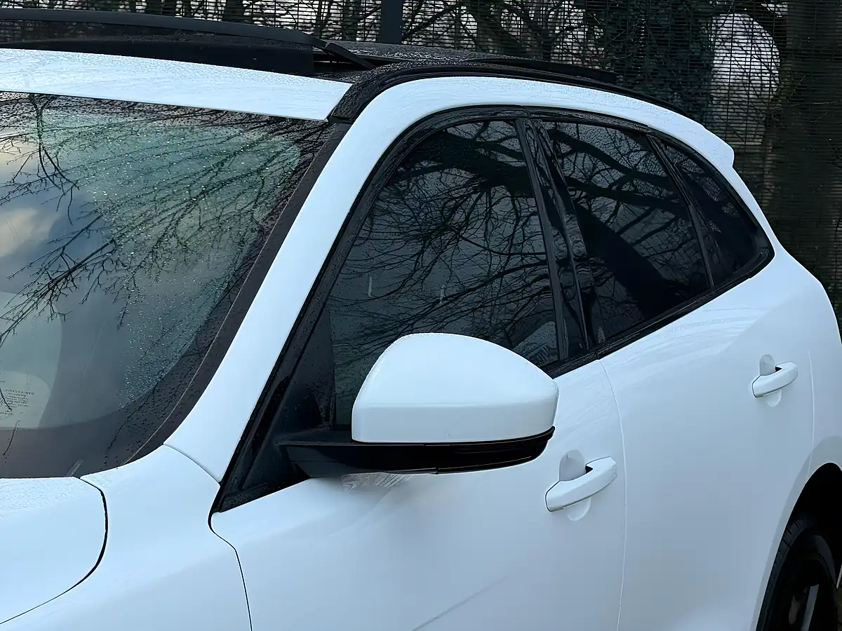 Used 2017 Jaguar F-Pace R-Sport White - Interior and Exterior details 16