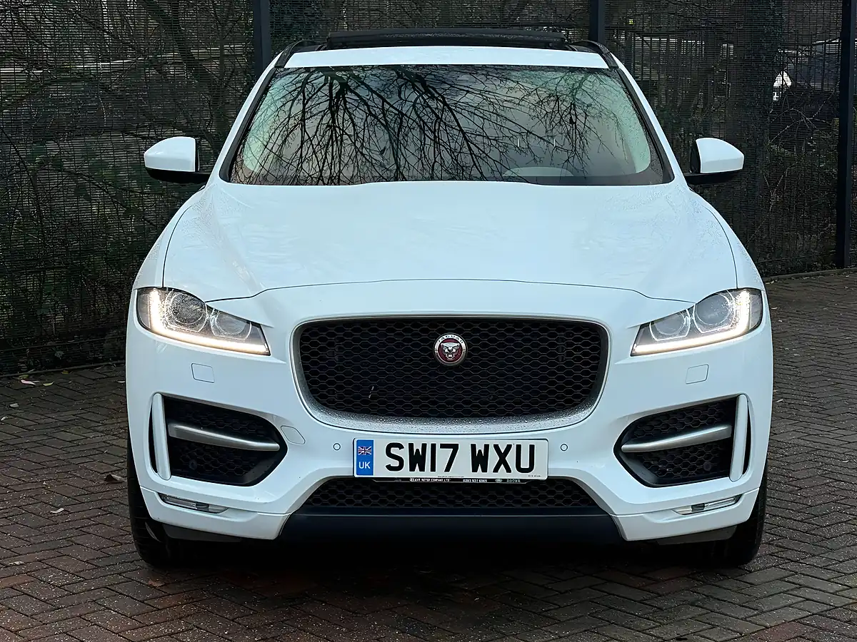 Used 2017 Jaguar F-Pace R-Sport White - Interior and Exterior details 4
