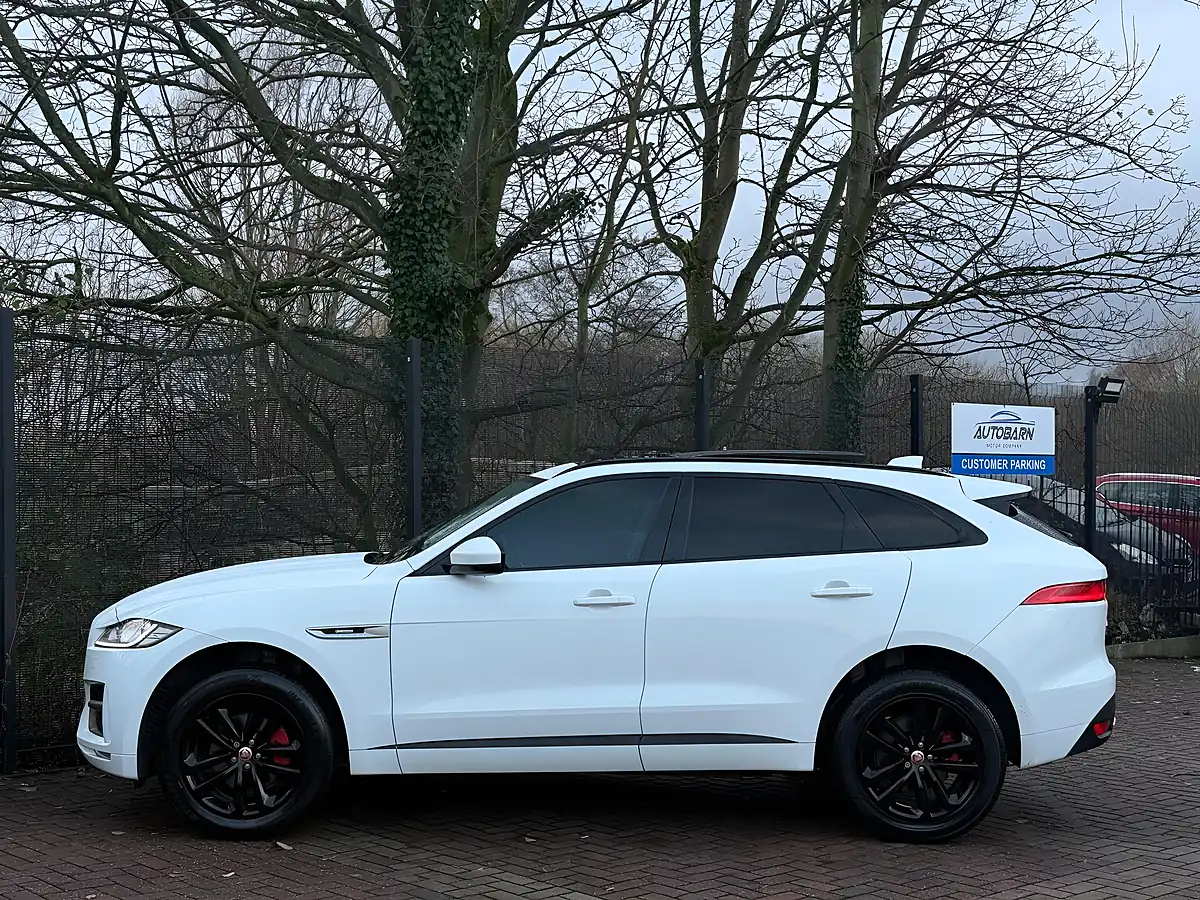 Used 2017 Jaguar F-Pace R-Sport White - Interior and Exterior details 6