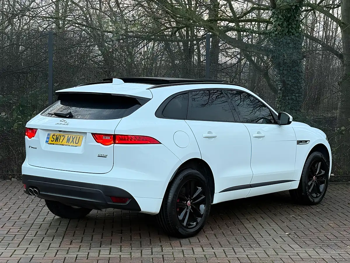 Used 2017 Jaguar F-Pace R-Sport White - Interior and Exterior details 9
