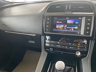 Used 2017 Jaguar F-Pace R-Sport White - Interior and Exterior details 11