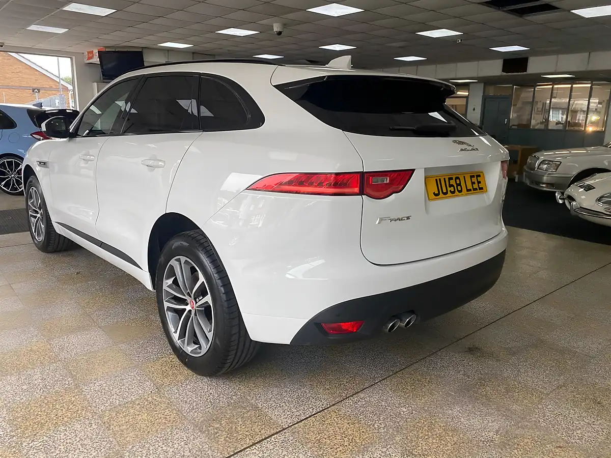 Used 2017 Jaguar F-Pace R-Sport White - Interior and Exterior details 6