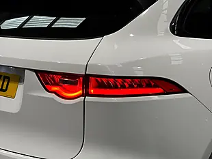 Used 2017 Jaguar F-Pace R-Sport White - Interior and Exterior details 11