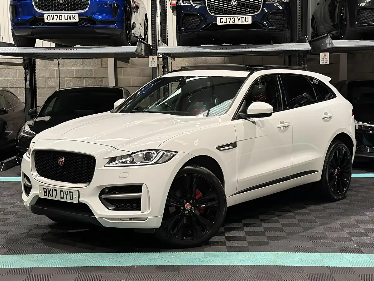 Used 2017 Jaguar F-Pace R-Sport White - Interior and Exterior details 5