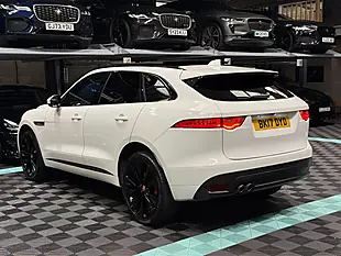 Used 2017 Jaguar F-Pace R-Sport White - Interior and Exterior details 7