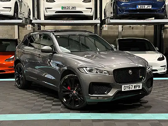 2017 Jaguar F-PACE 3.0 D300 S