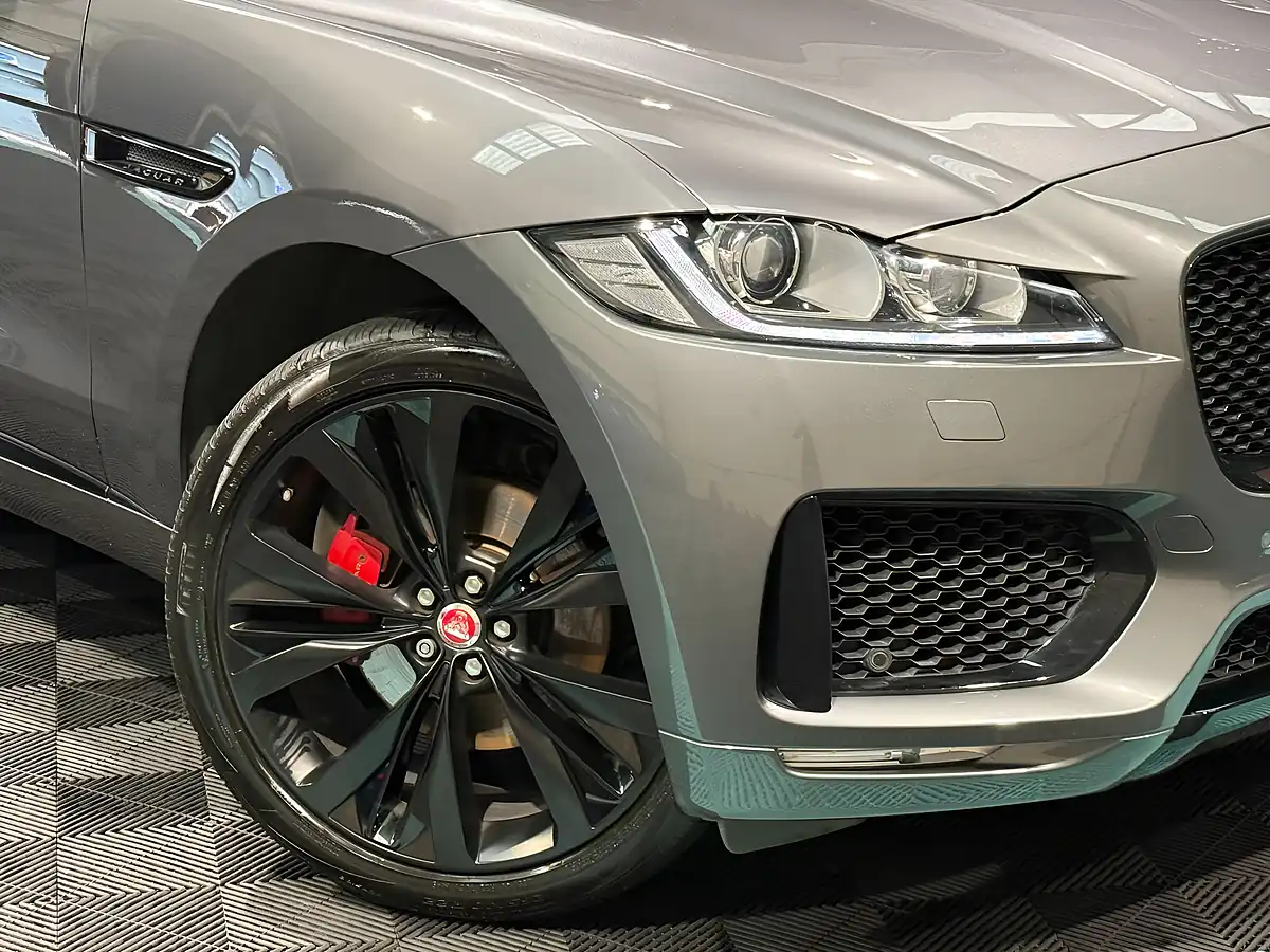 Used 2017 Jaguar F-Pace S Grey - Interior and Exterior details 15