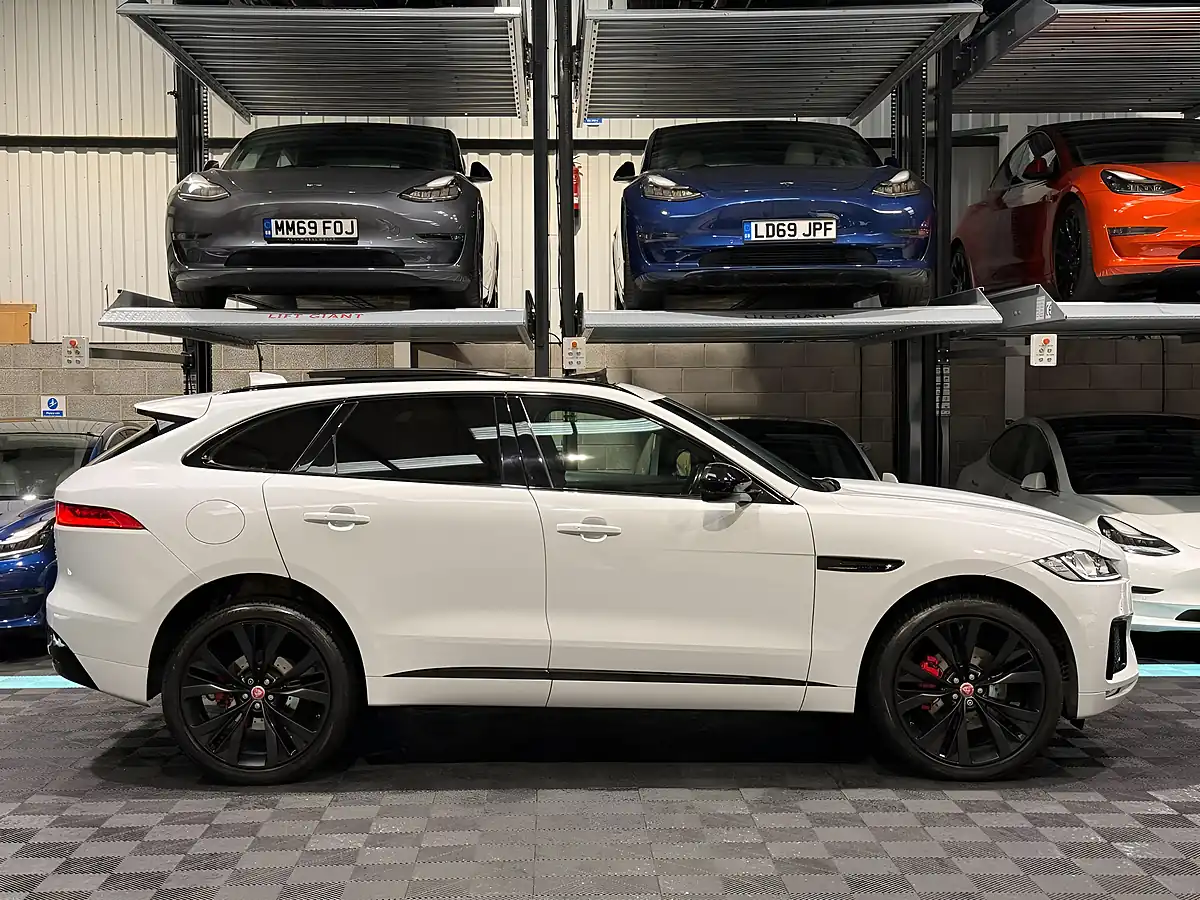 Used 2017 Jaguar F-Pace S White - Interior and Exterior details 10