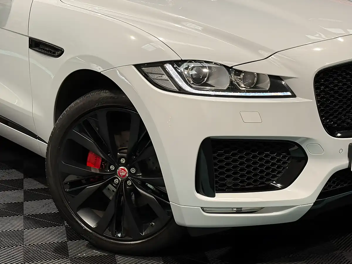 Used 2017 Jaguar F-Pace S White - Interior and Exterior details 11