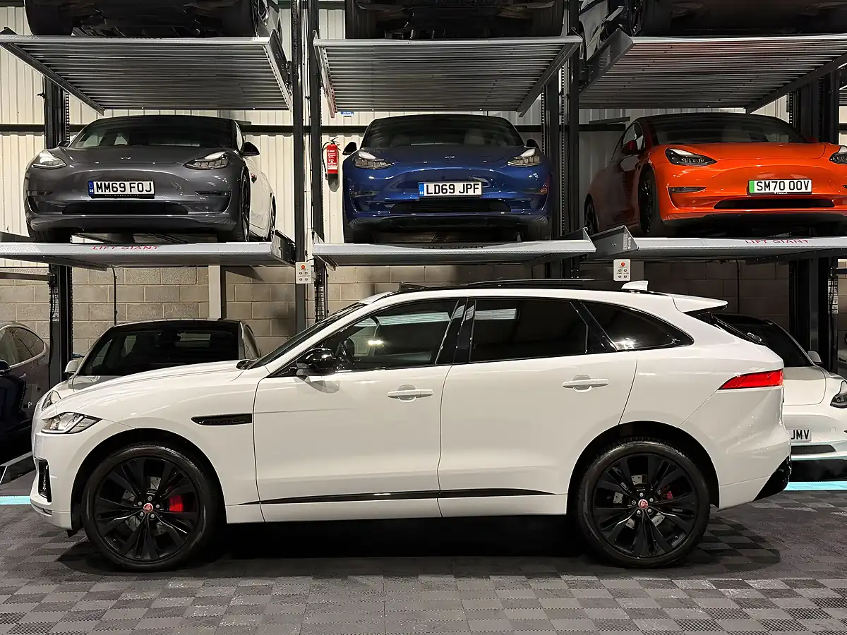 Used 2017 Jaguar F-Pace S White - Interior and Exterior details 6