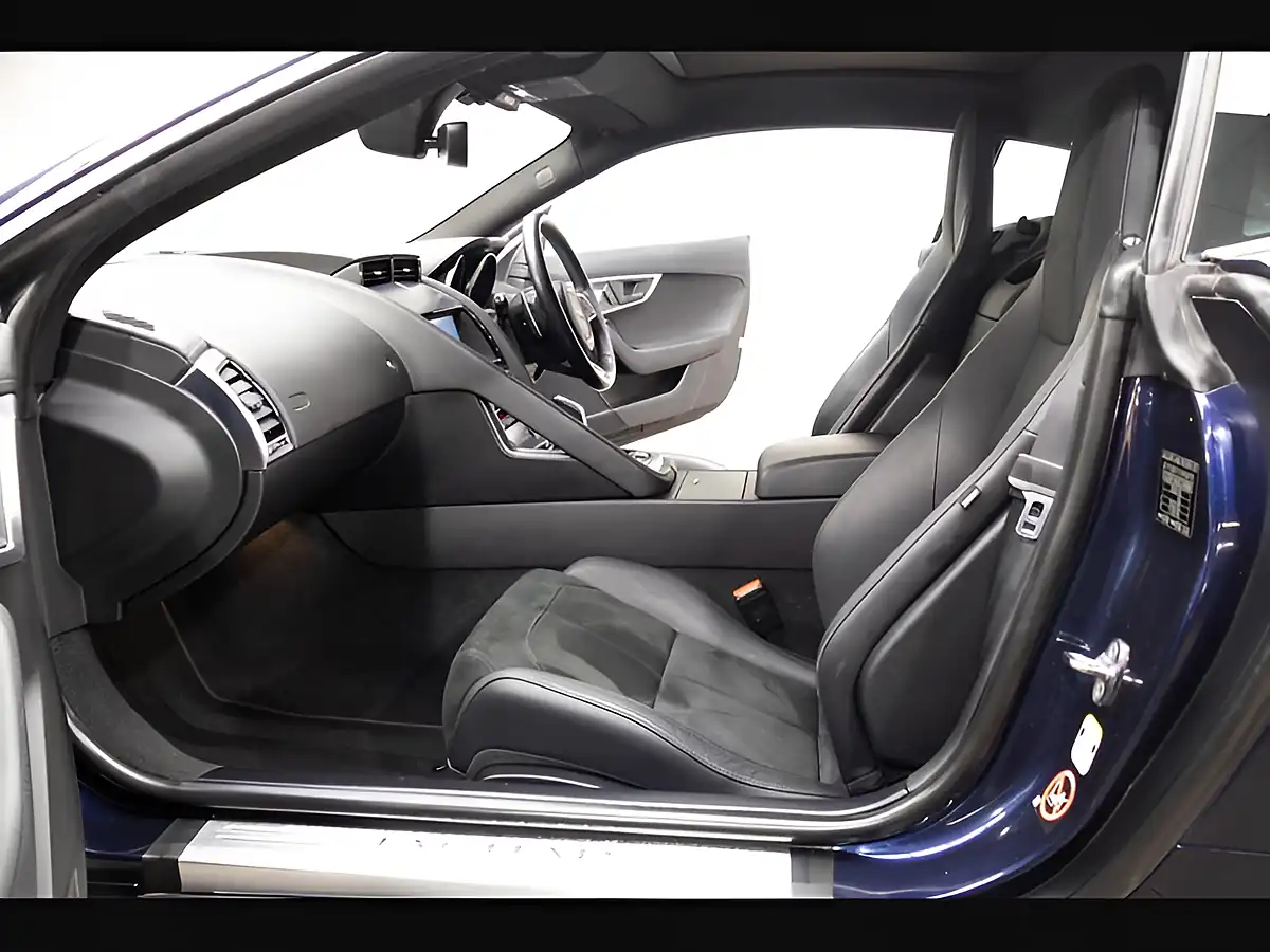 Used 2017 Jaguar F-Type Blue - Interior and Exterior details 11