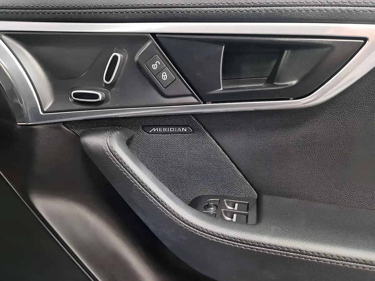 Used 2017 Jaguar F-Type Coupe Black - Interior and Exterior details 16
