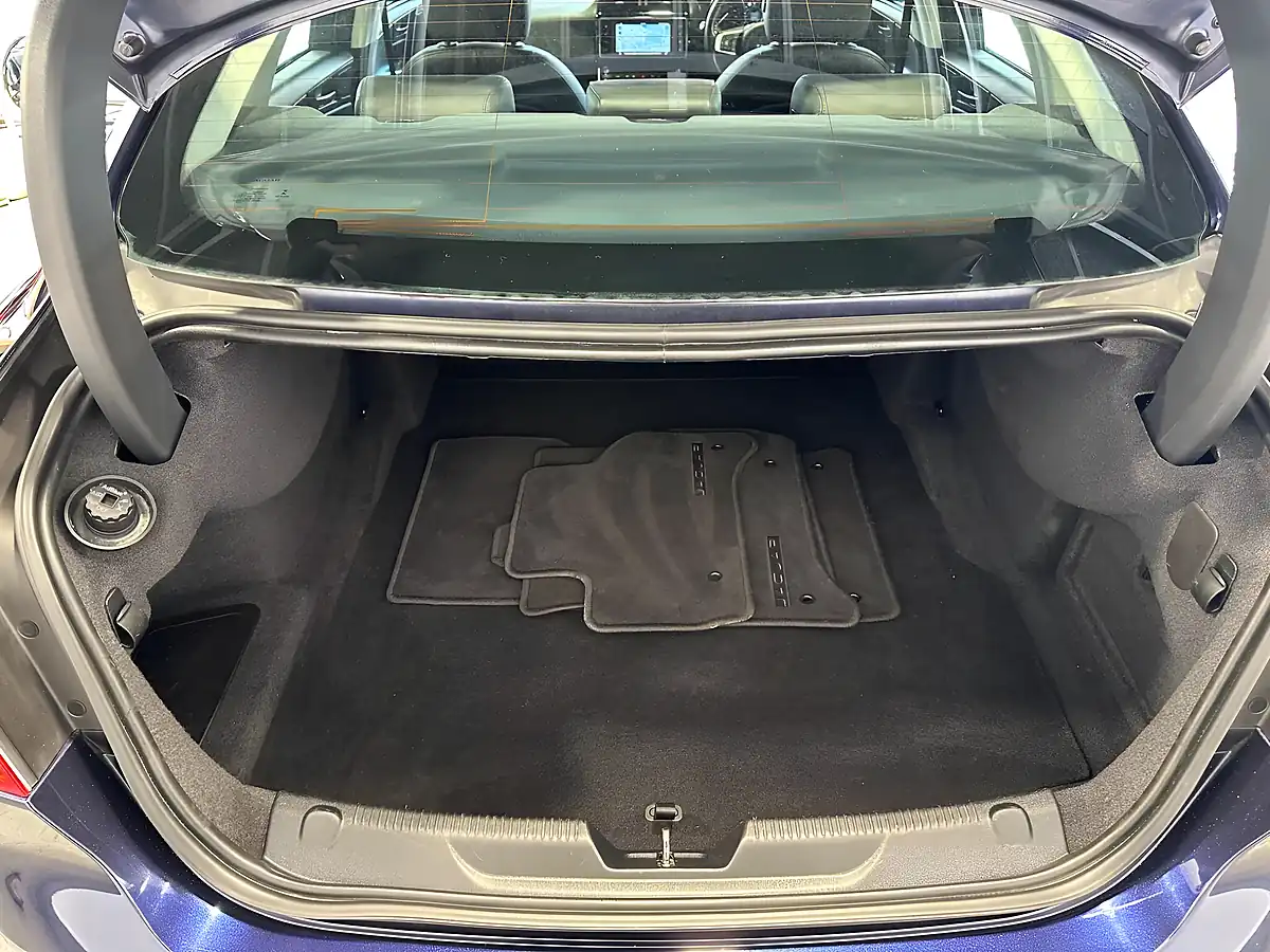 Used 2017 Jaguar Xe Portfolio Blue - Interior and Exterior details 16