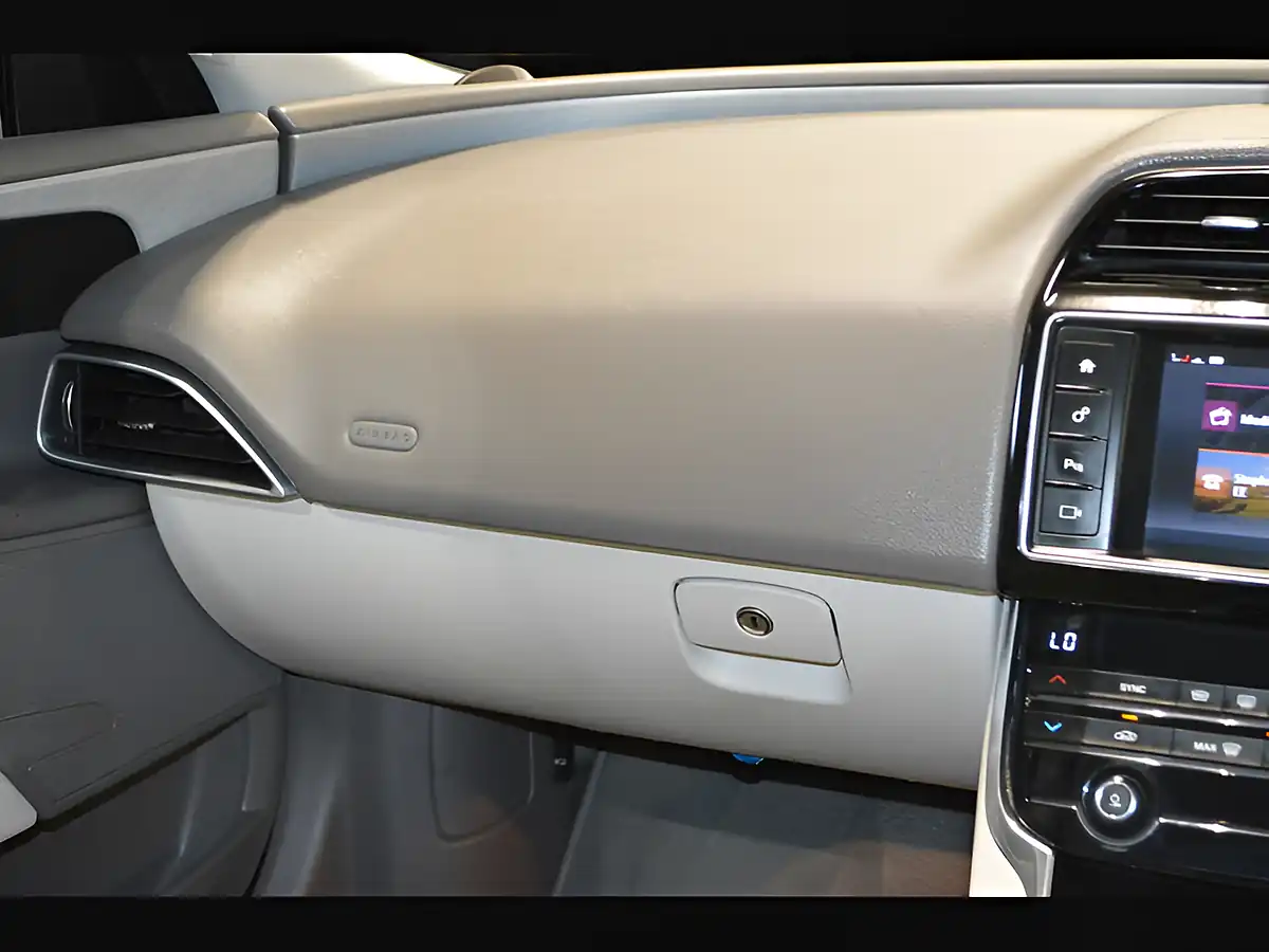 Used 2017 Jaguar Xe Prestige Caldera Red - Interior and Exterior details 11