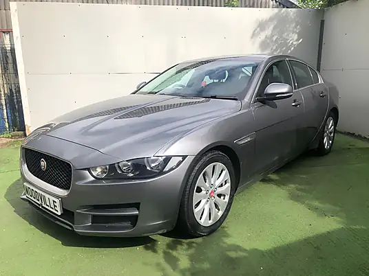 2017 Jaguar XE Prestige D 2.0 Diesel