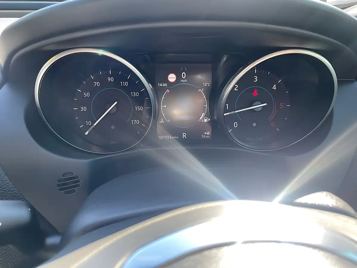 Used 2017 Jaguar Xe Prestige Red - Interior and Exterior details 20
