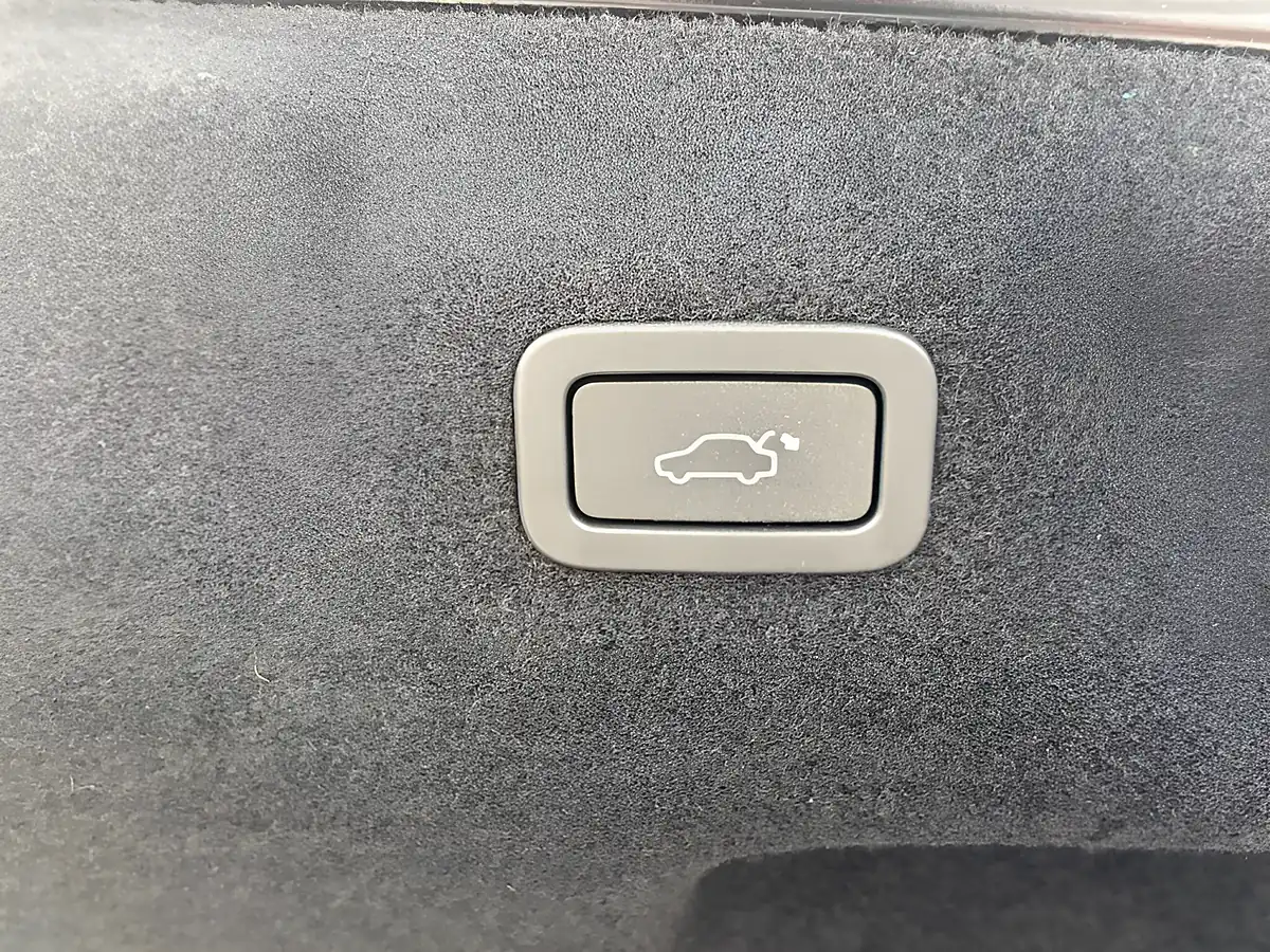 Used 2017 Jaguar Xe R-Sport Black - Interior and Exterior details 14