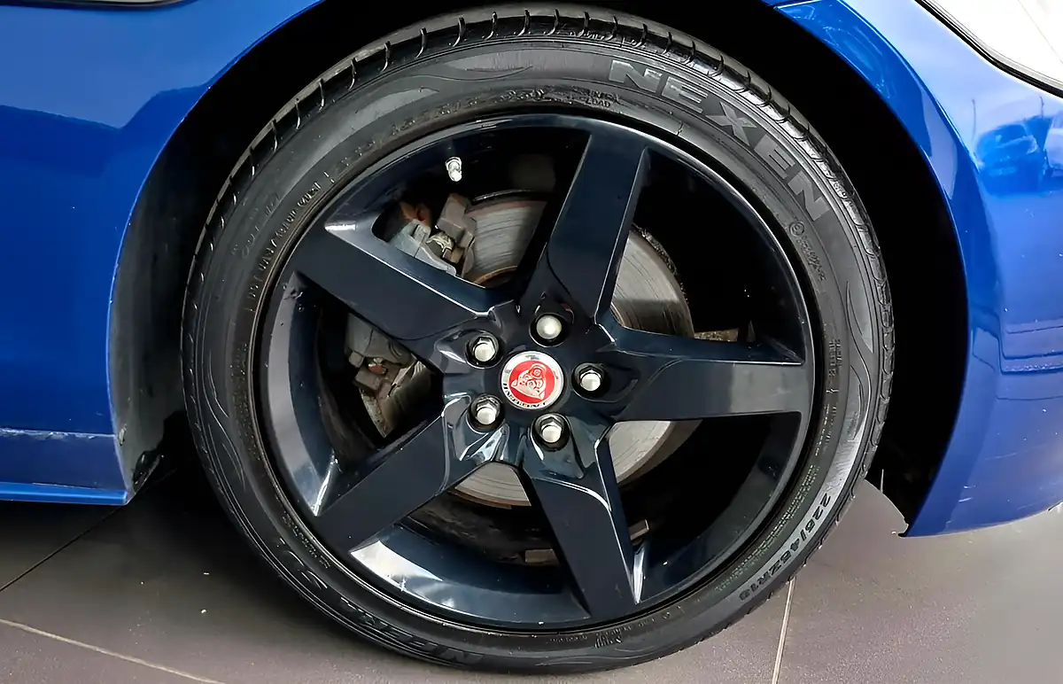 Used 2017 Jaguar Xe R-Sport Blue - Interior and Exterior details 10