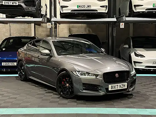 2017 Jaguar XE R-Sport 2.0d